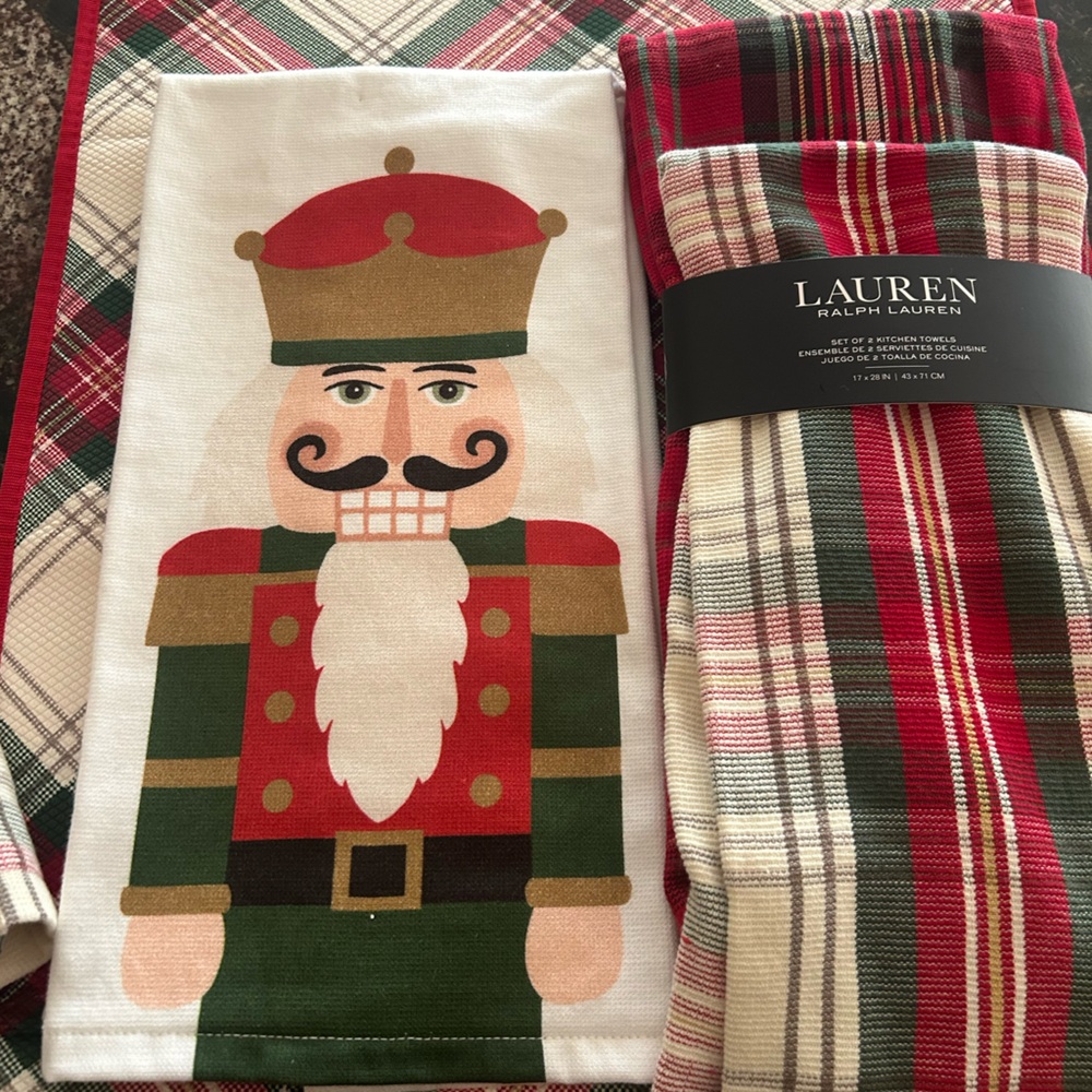 New LAUREN RALPH LAUREN 4pc  2 RED Plaid Towels Dish Mat Kitchen Set